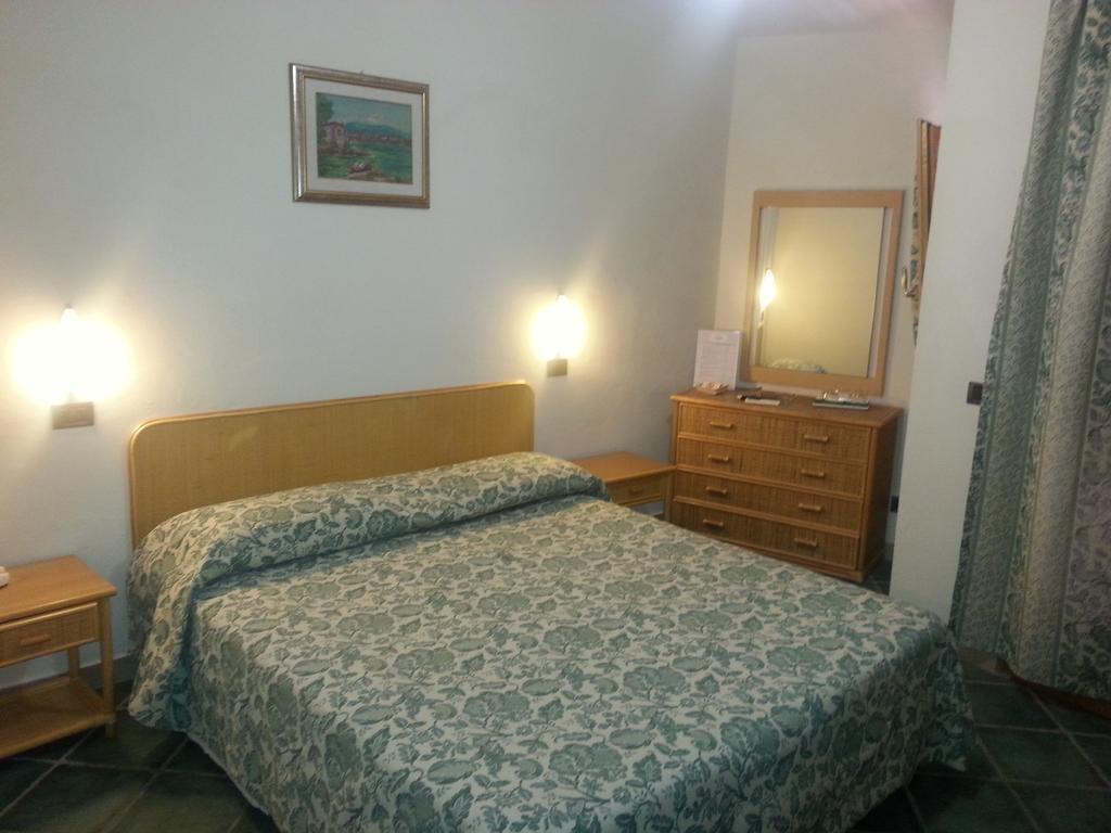 Hotel Danila Portoferraio Ruang foto