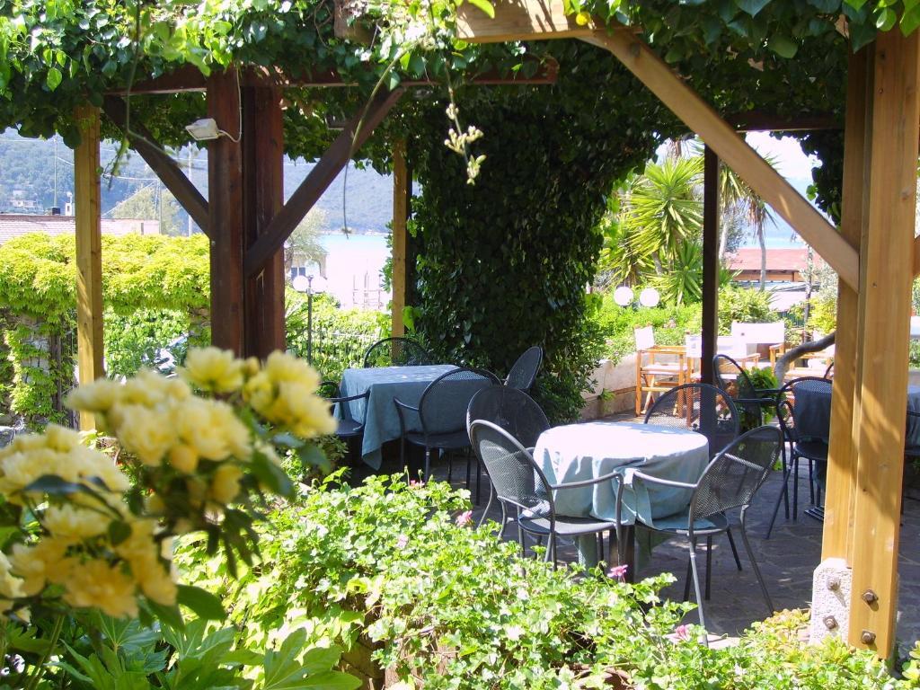 Hotel Danila Portoferraio Bagian luar foto