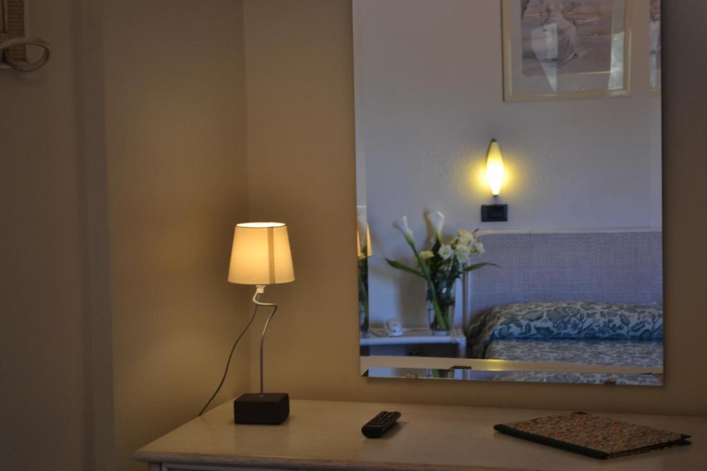 Hotel Danila Portoferraio Ruang foto